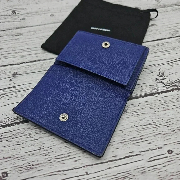 Yves Saint Laurent mini Trifold blue wallet with coin pouch, dust bag included - Picture 2 of 7